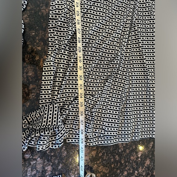 Banana Republic Gemma Wrap Dress
Chain Print Navy Blue White Nautical in Size M. - Picture 7 of 11